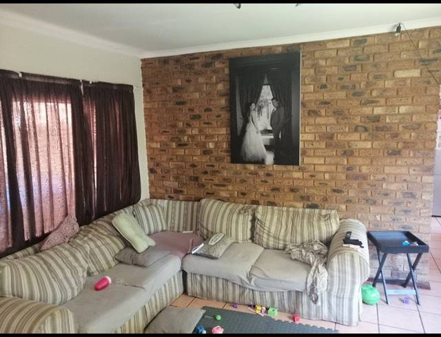 3 BEDROOM HOUSE SOLD IN FLORAUNA